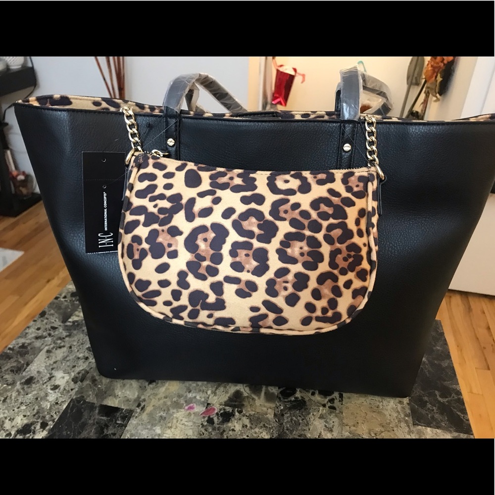 🚫SOLD🚫BRAND NEW 2 Pc Set! A tote bag & hand bag for one price.